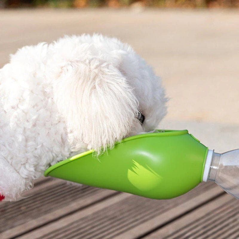 Universal Silicone Pet Water Bottle Dog Cat Drinking Bowl Outdoor Feeding Water Portable Drinking Cup Pets Water Dispenser