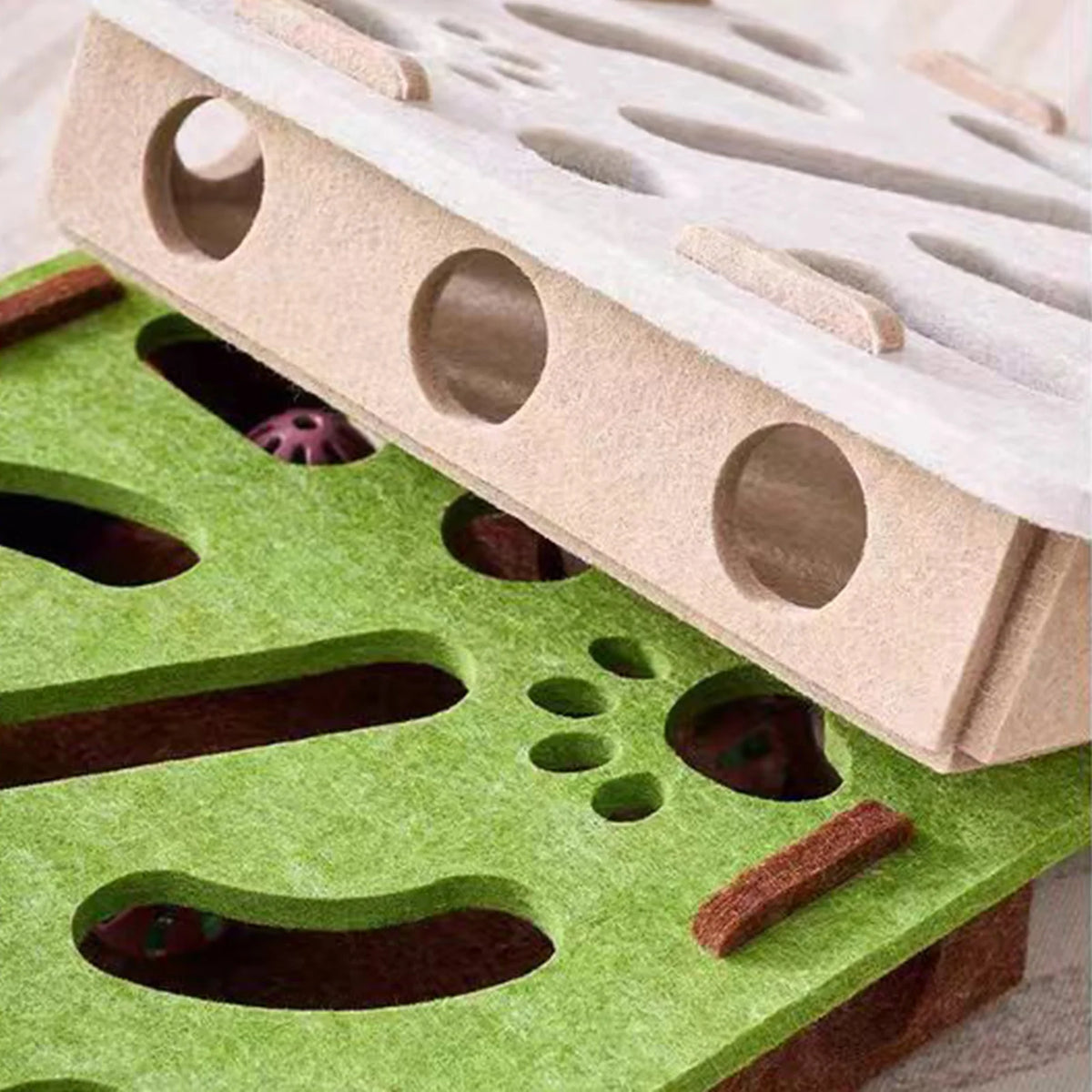 Cat Puzzle Toy Felt Puzzle Box Cat Exercise Toy With Ball Indoor Sports Entertainment Training Cat Toys For Indoor Cats