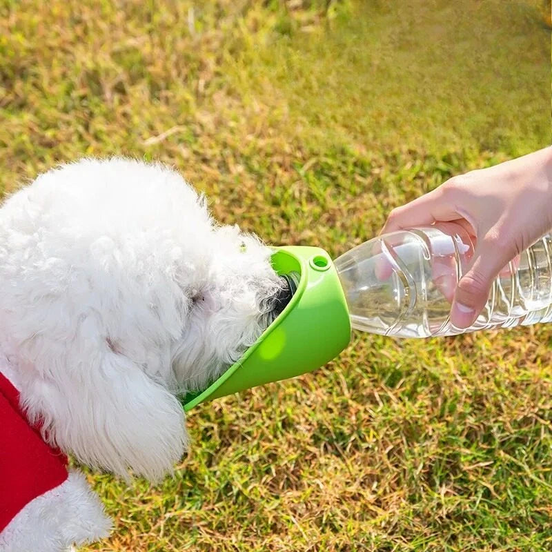Universal Silicone Pet Water Bottle Dog Cat Drinking Bowl Outdoor Feeding Water Portable Drinking Cup Pets Water Dispenser
